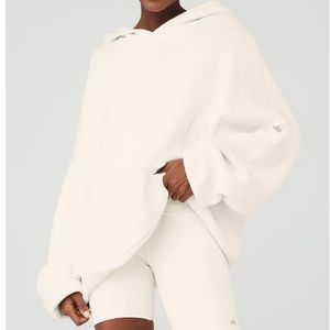 Alo Yoga Scholar Hooded Sweater